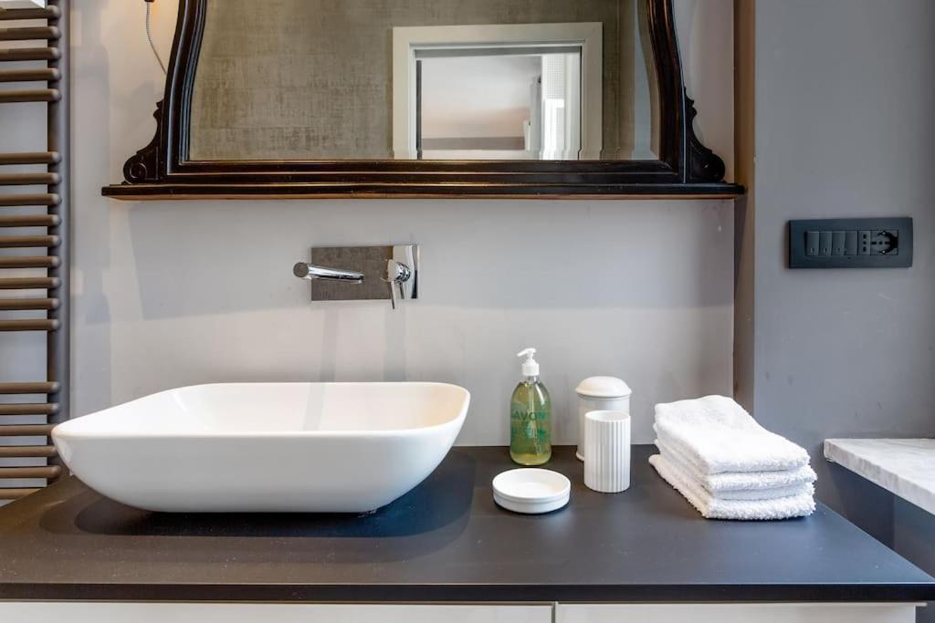 Casa Forneris-Splendido Appartamento In Stile Newyorchese Vicino Al Valentino 都灵 外观 照片